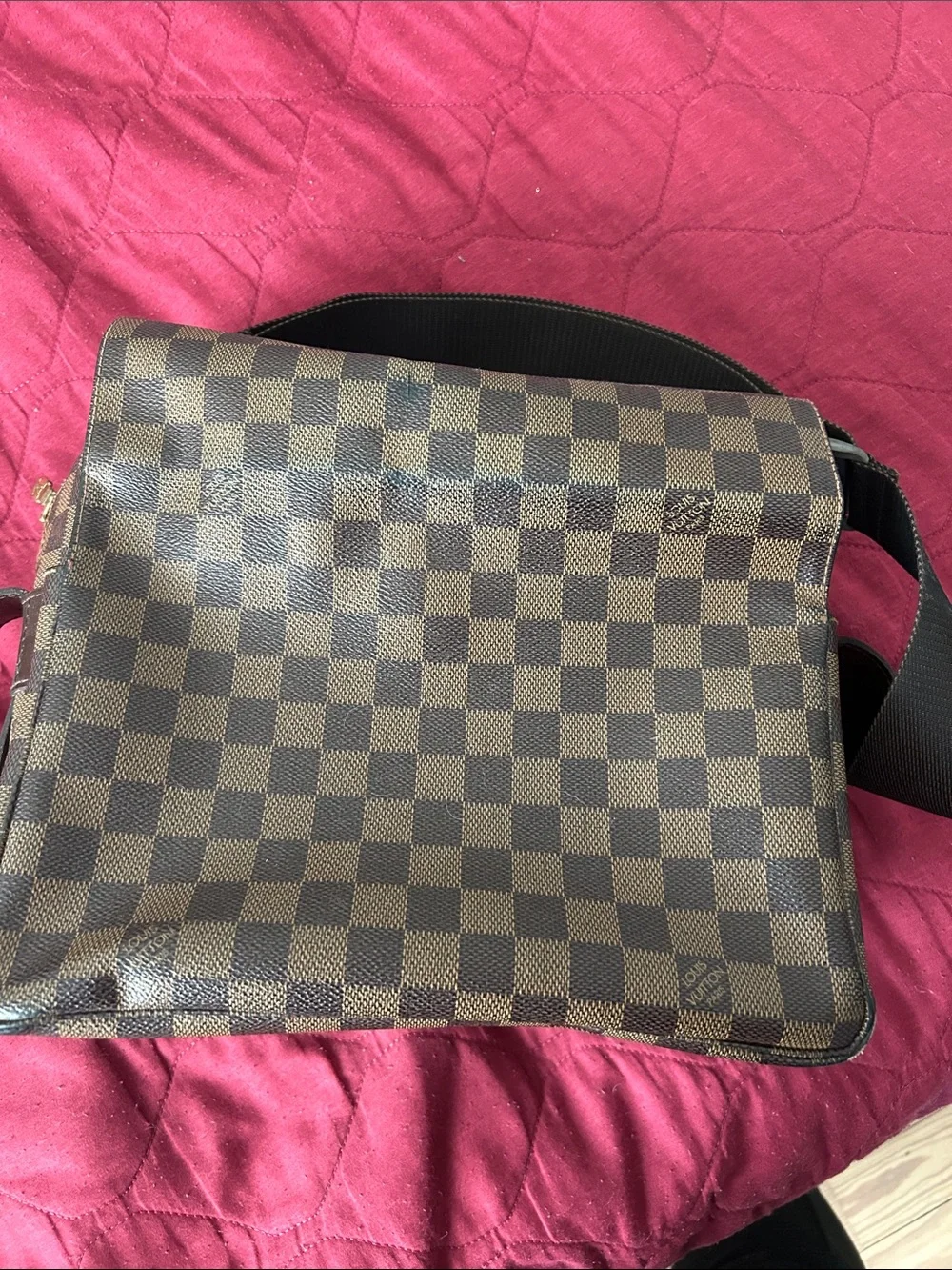 Fashion Messenger Bag - Picture 2 of 3